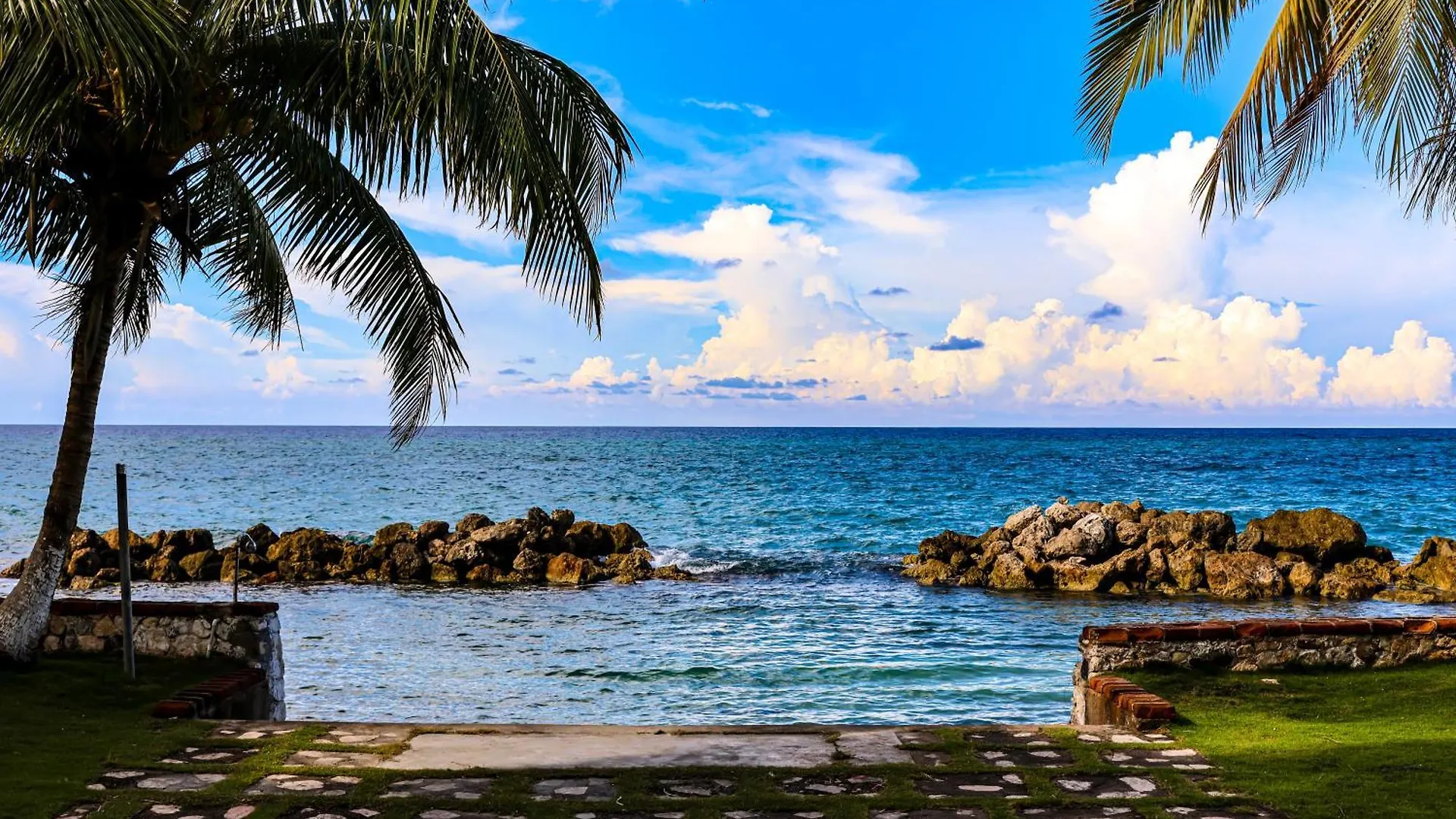 Apartment Harmony Studio - Chrisanns Beach Resort Apt 18 Ocho Rios Jamaica